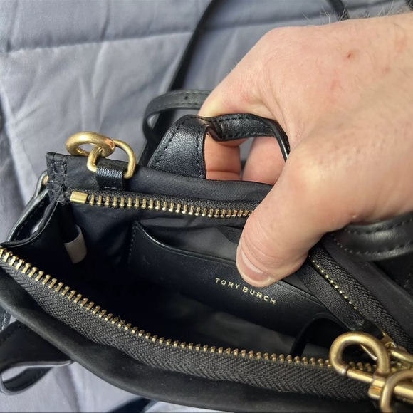 Tory Burch Black Crossbody Bag with Embossed Logo - Picture 12 of 12